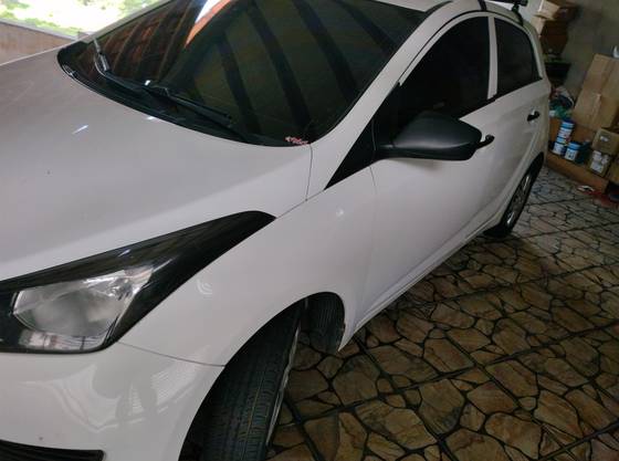 HYUNDAI HB20 1.0 COMFORT 12V FLEX 4P MANUAL